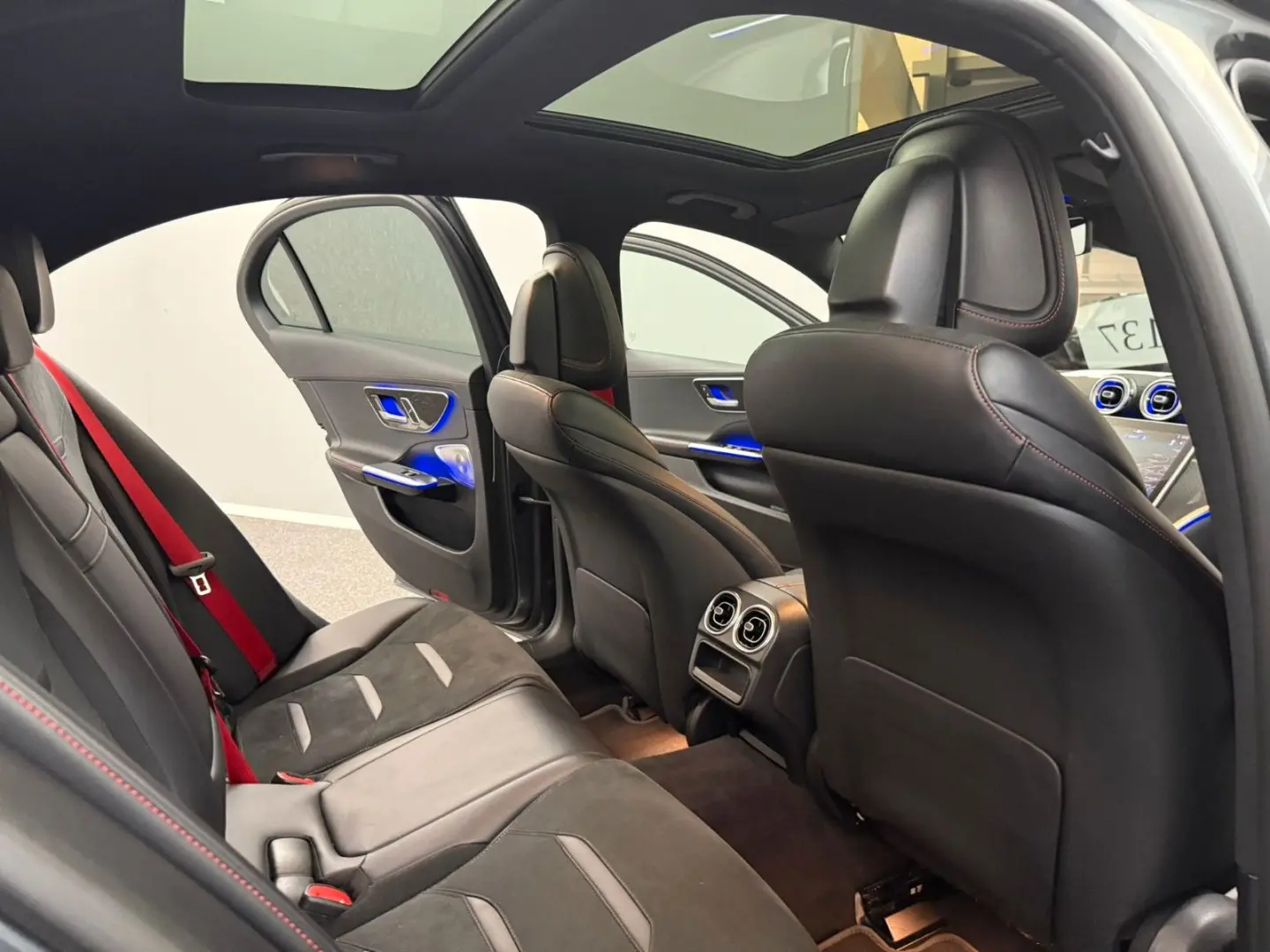 Mercedes-Benz  C 43 AMG PANO*ACC*20Z*BURM*CARBON*DISTR+