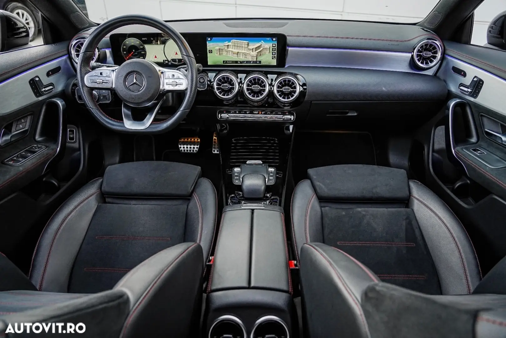 Mercedes-Benz CLA 200 7G-DCT AMG Line