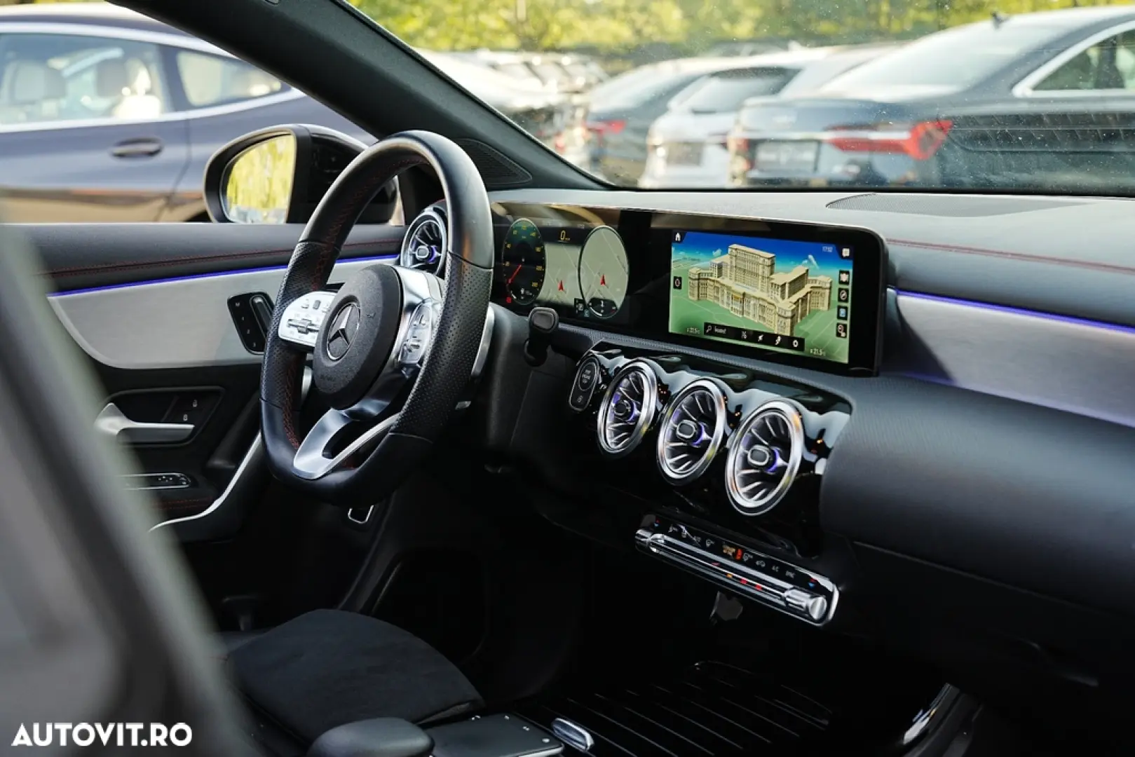 Mercedes-Benz CLA 200 7G-DCT AMG Line