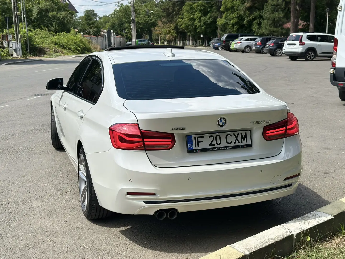 BMW 320