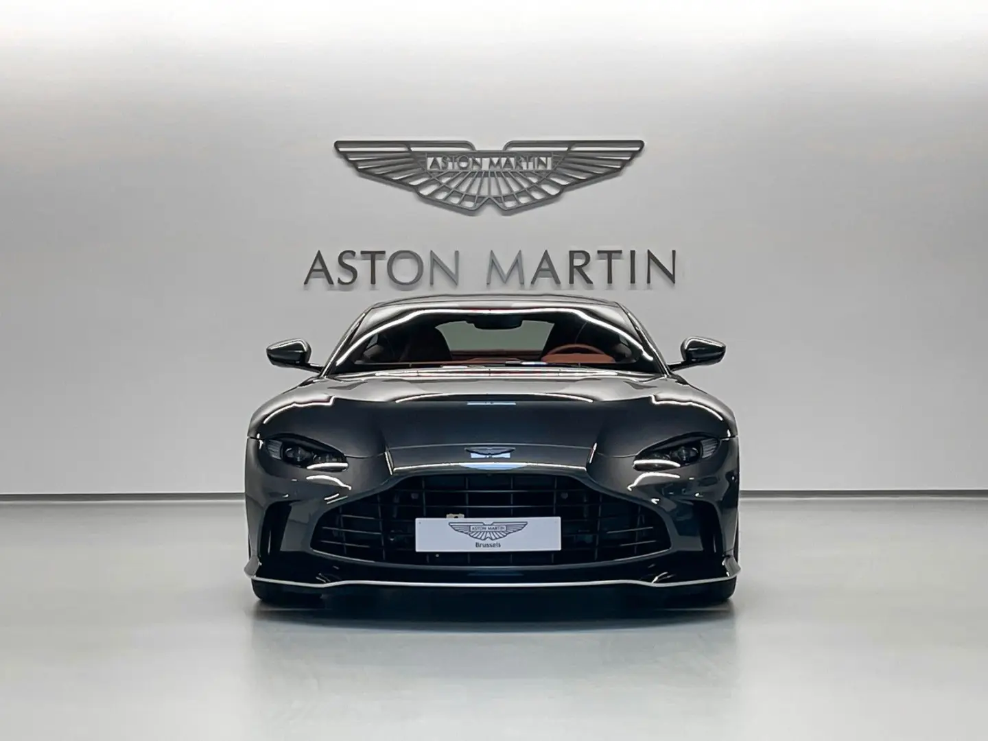 V12 Vantage Coupe | Aston Martin Brussels