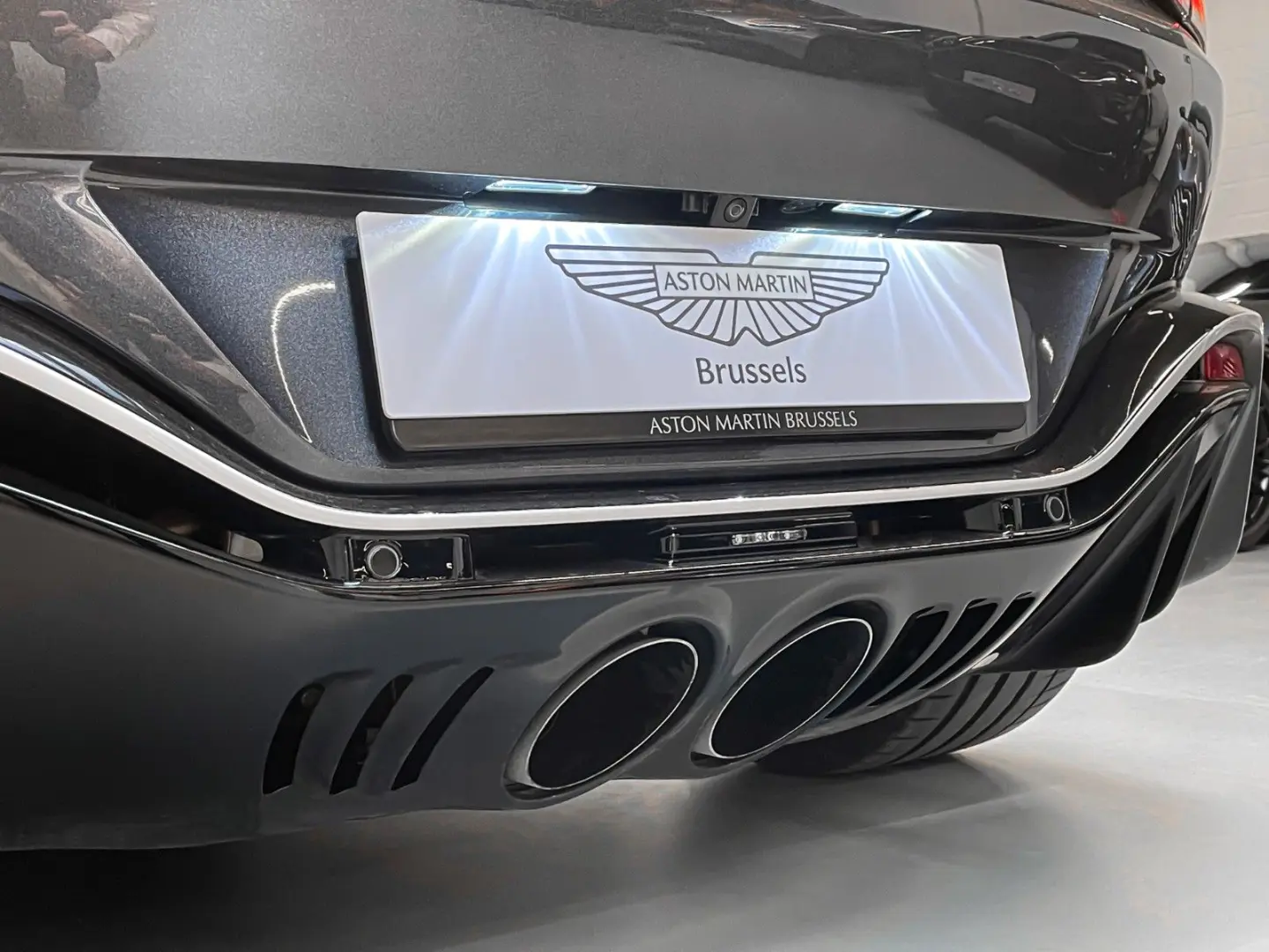 V12 Vantage Coupe | Aston Martin Brussels