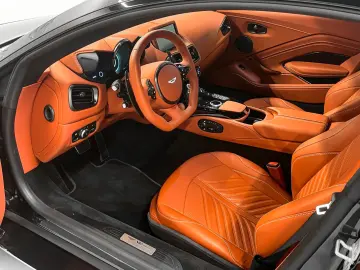 V12 Vantage Coupe | Aston Martin Brussels