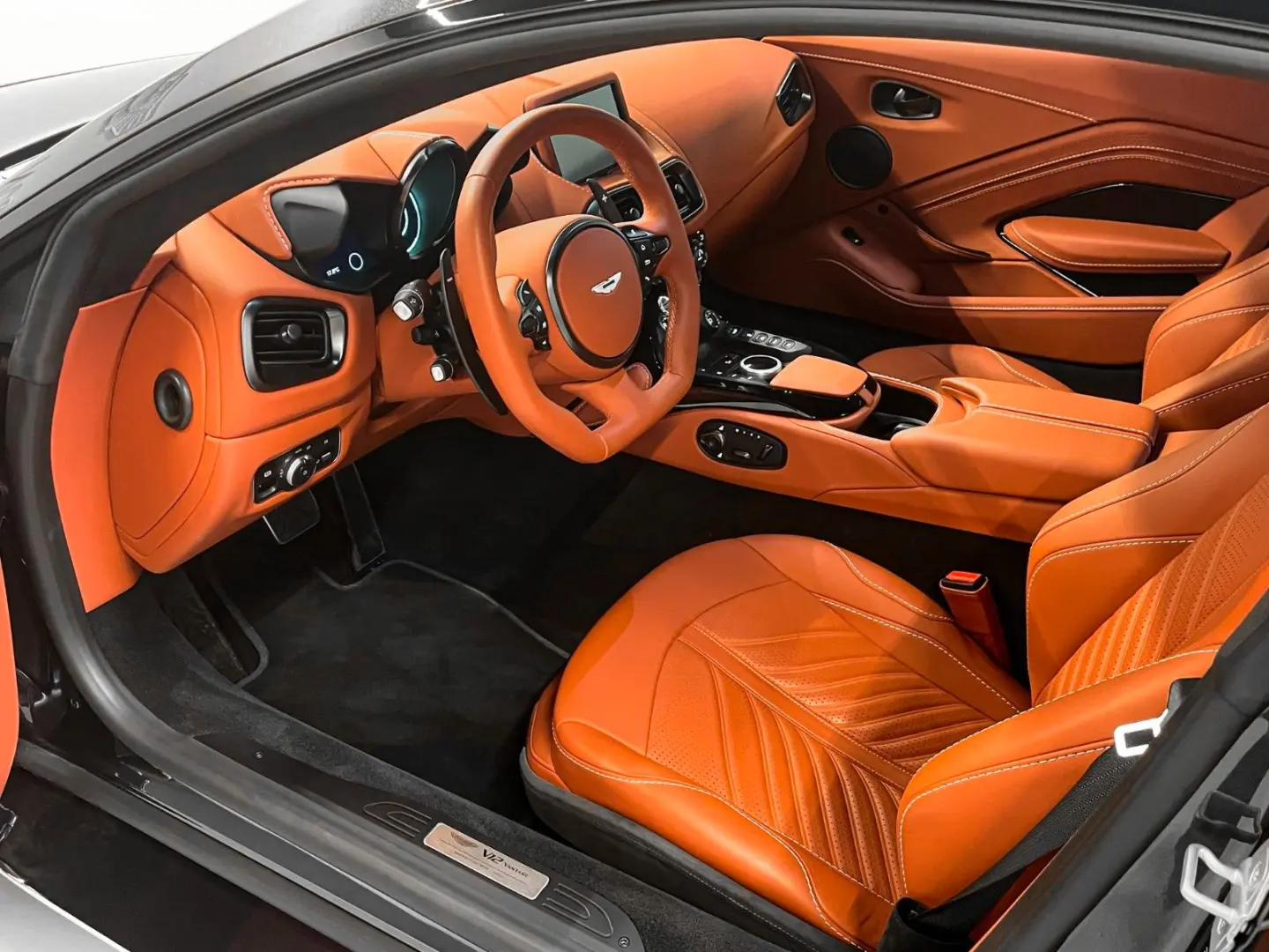 V12 Vantage Coupe | Aston Martin Brussels