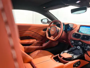 V12 Vantage Coupe | Aston Martin Brussels