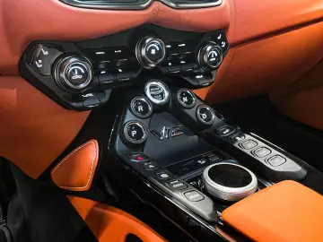V12 Vantage Coupe | Aston Martin Brussels