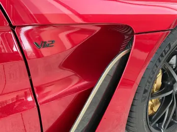 V12 Vantage - Carbon Packs/Homelink/Livery