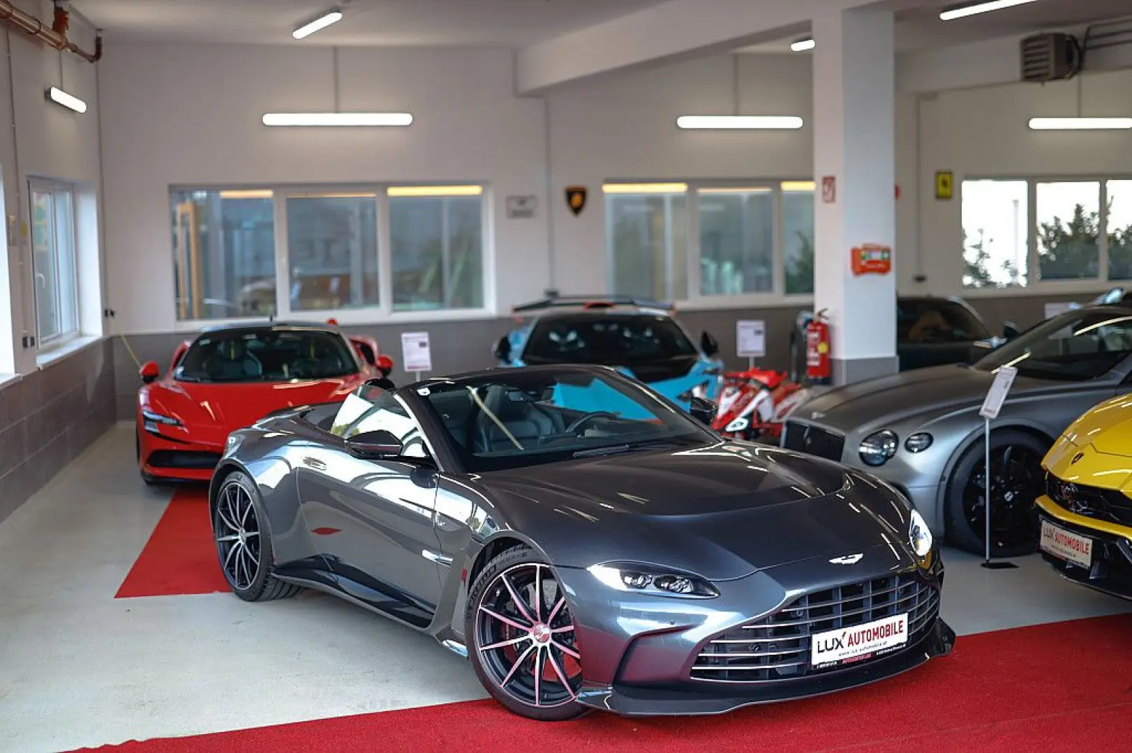 V12 Vantage Roadster 1/249 Exemplare Limited ...