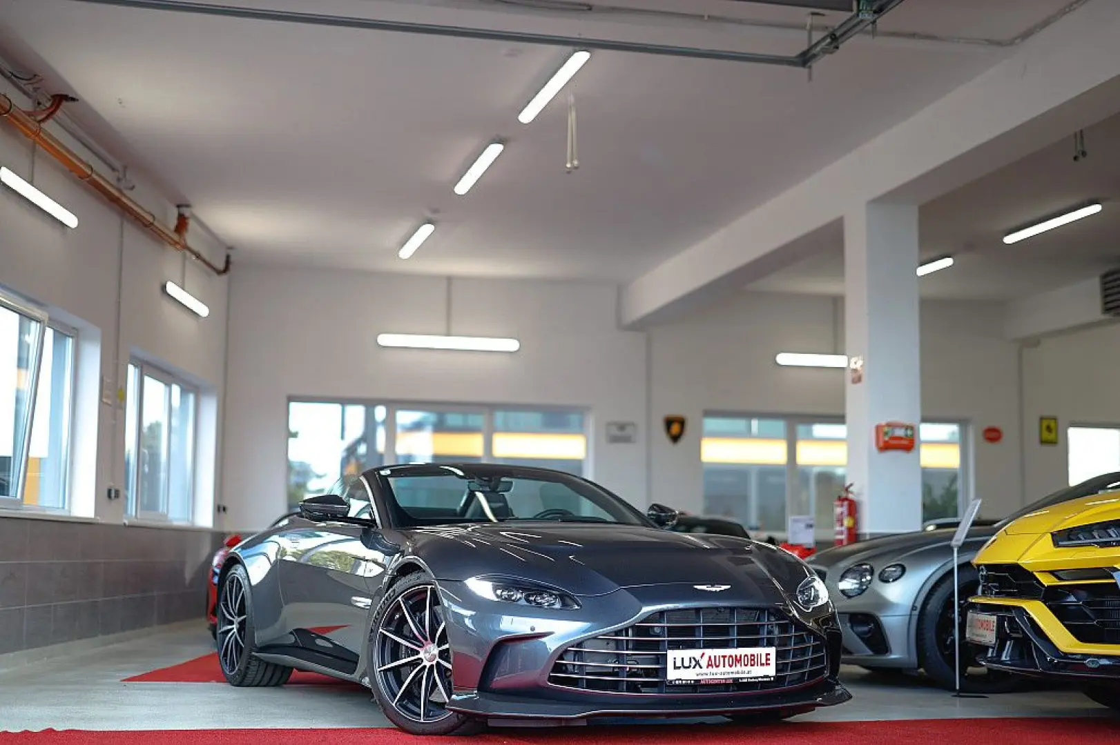 V12 Vantage Roadster 1/249 Exemplare Limited ...