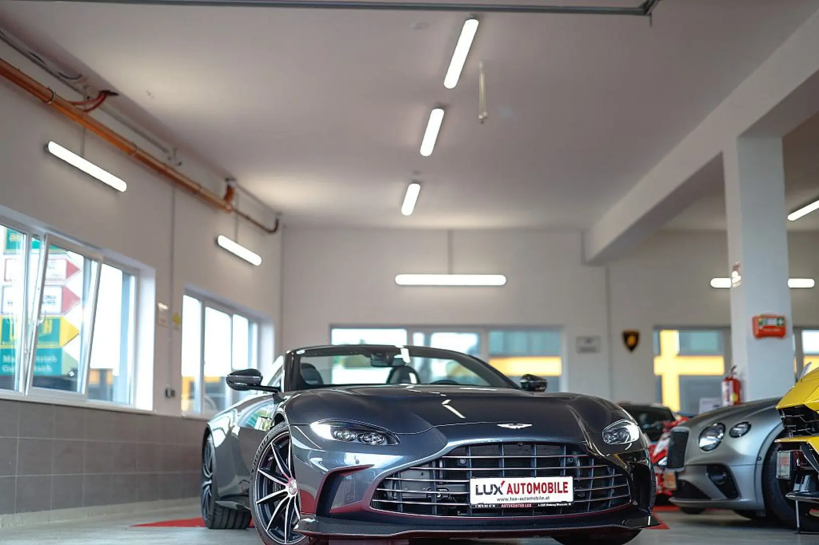 V12 Vantage Roadster 1/249 Exemplare Limited ...