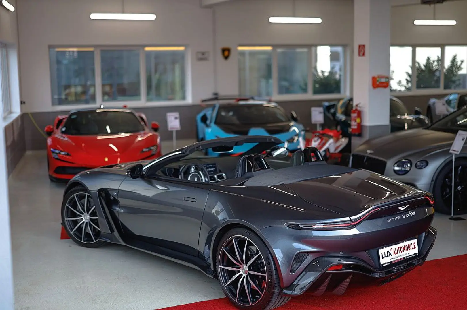 V12 Vantage Roadster 1/249 Exemplare Limited ...