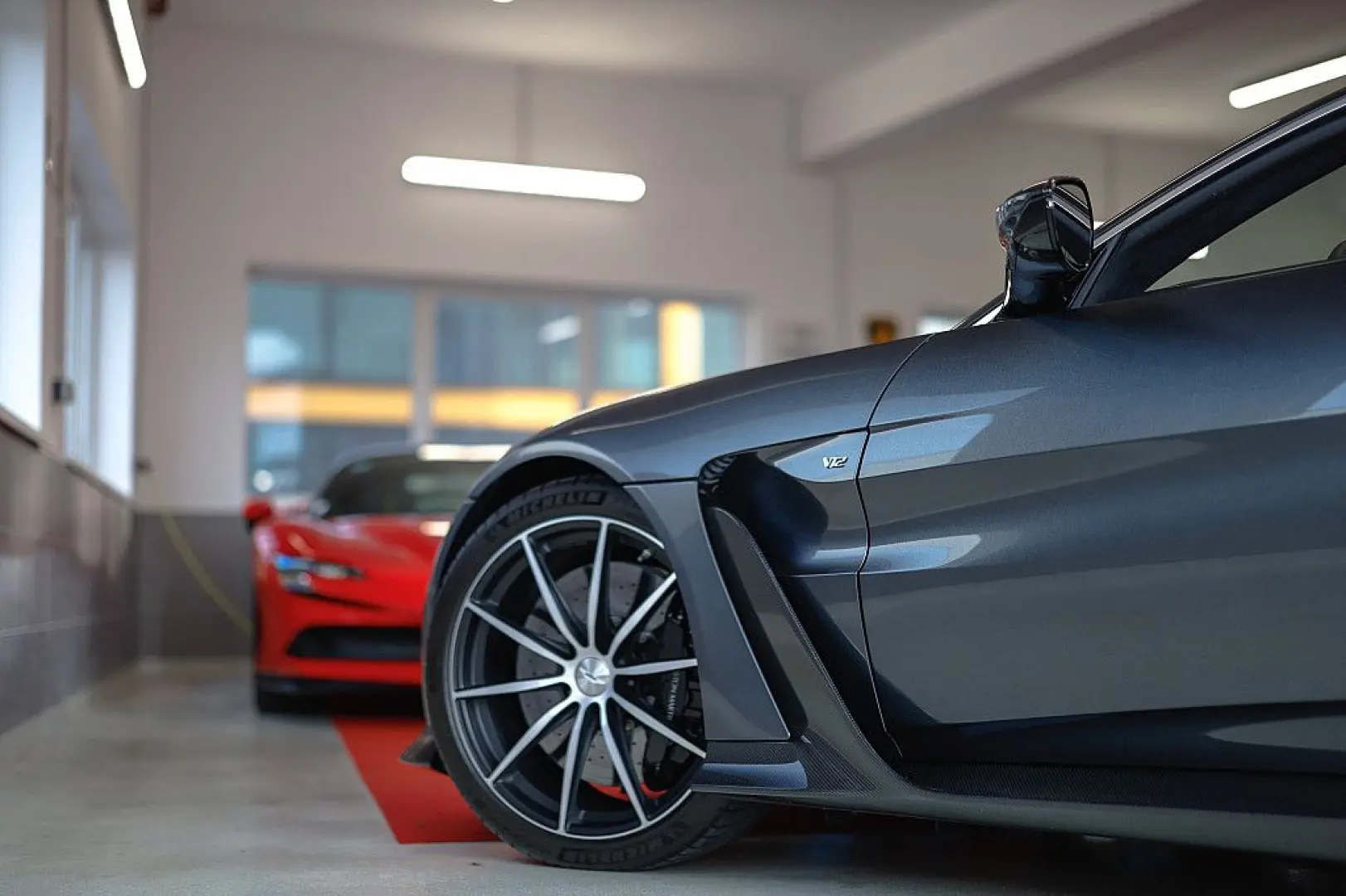 V12 Vantage Roadster 1/249 Exemplare Limited ...