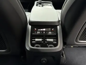 XC90 T8 AWD