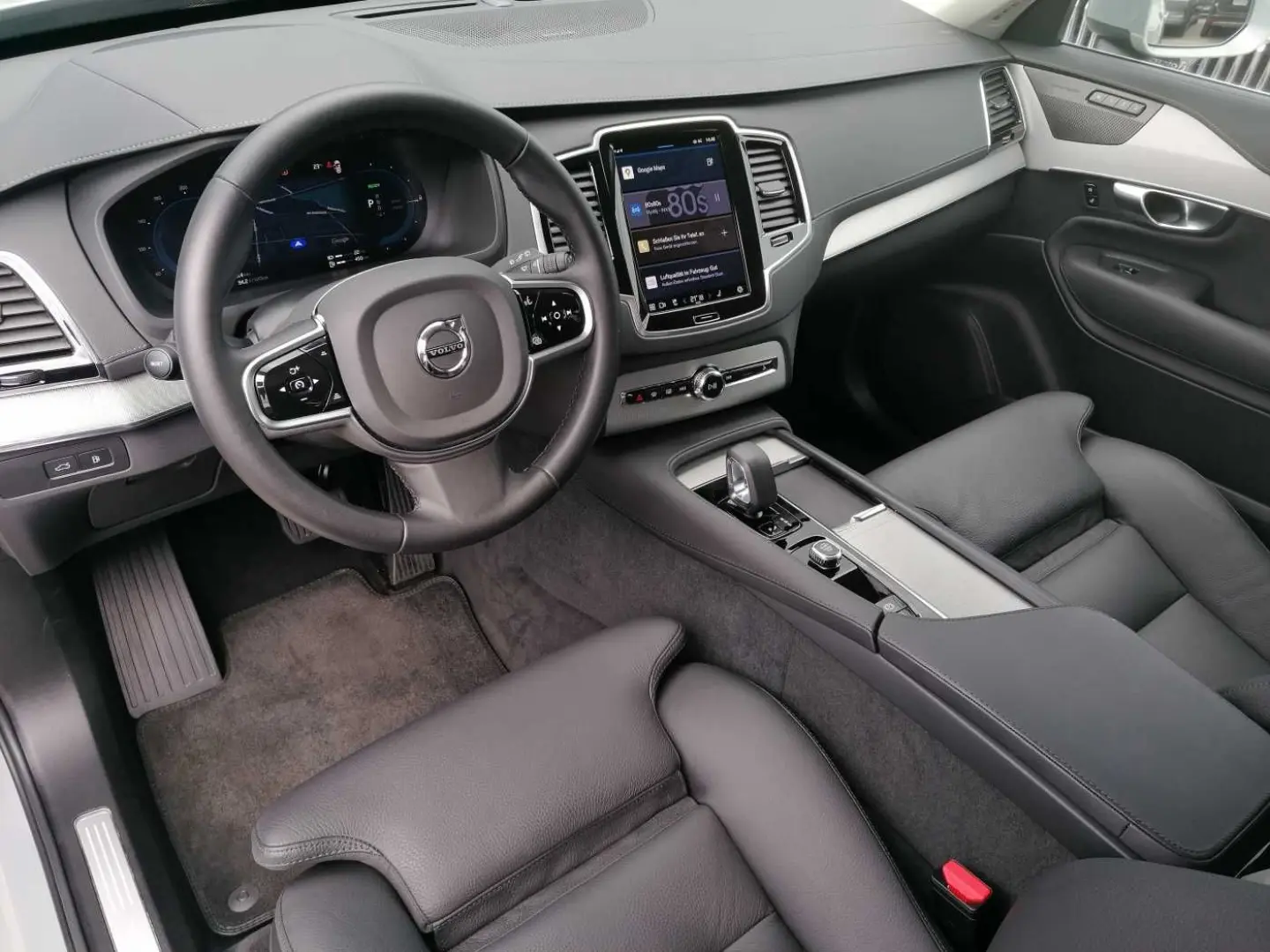 XC90 T8 Twin Engine AWD Plus Bright