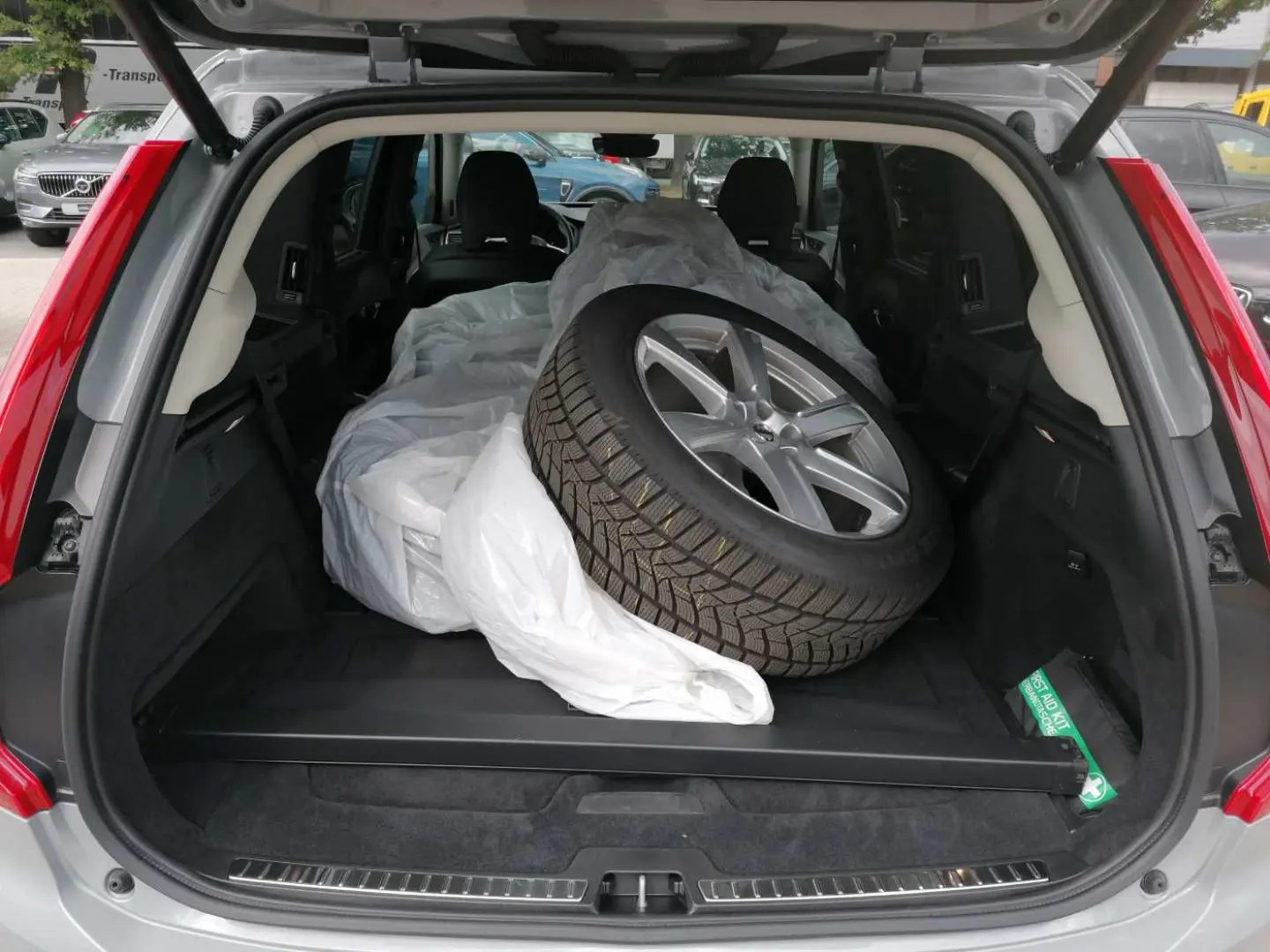 XC90 T8 Twin Engine AWD Plus Bright