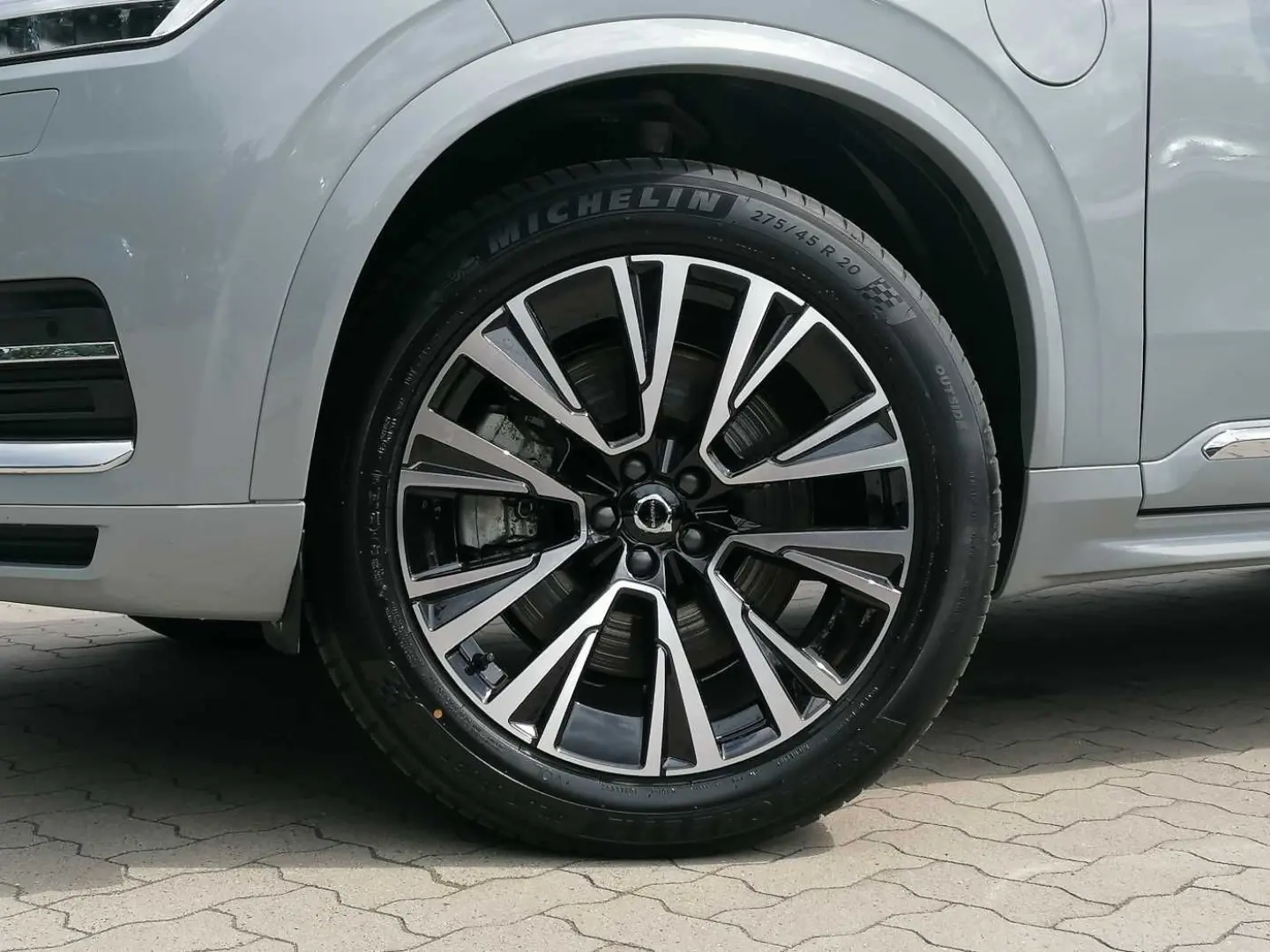 XC90 T8 Twin Engine AWD Plus Bright