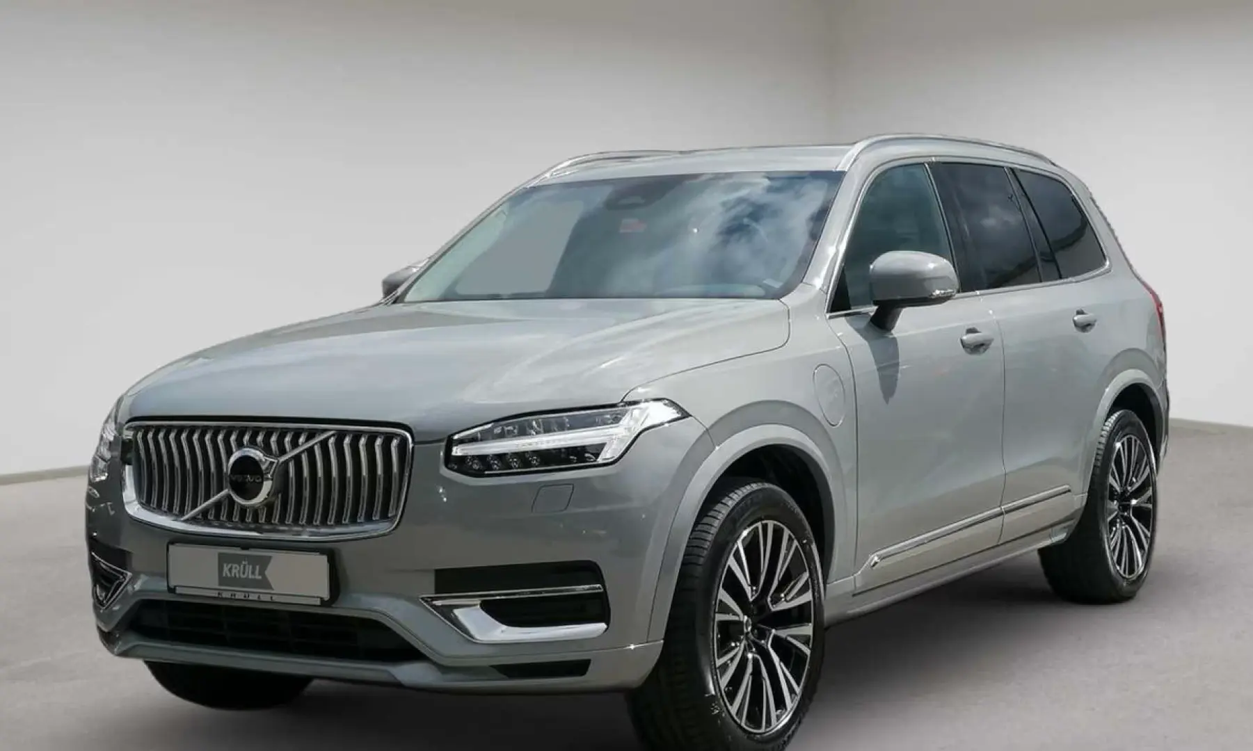 XC90 T8 Twin Engine AWD Plus Bright