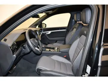 Touareg 3.0 TDI Tiptronic R-Line Black Style Hea