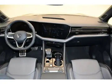 Touareg 3.0 TDI Tiptronic R-Line Black Style Hea