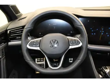 Touareg 3.0 TDI Tiptronic R-Line Black Style Hea