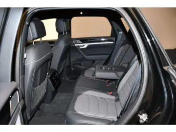 Touareg 3.0 TDI Tiptronic R-Line Black Style Hea