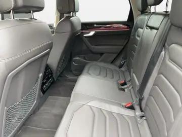 Touareg 3.0 TDI 4Motion tiptronic ACC Navi AHK