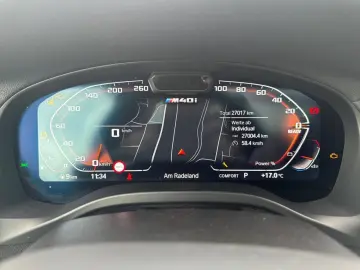 X4 M40i