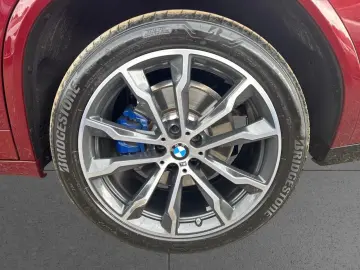 X4 M40i