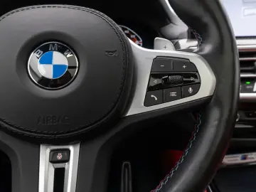 X4 M40i