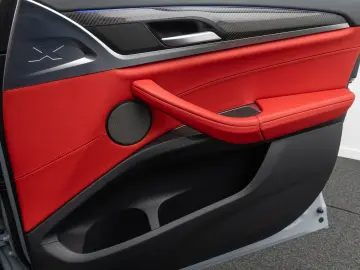 X4 M40i