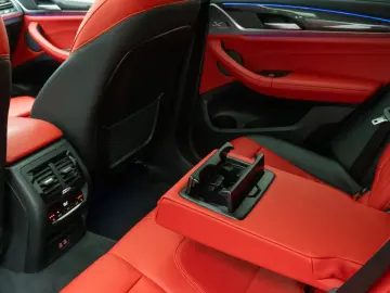 X4 M40i
