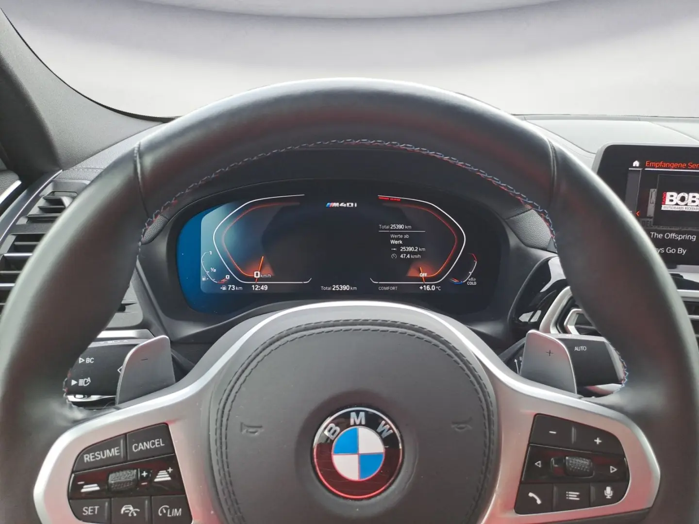 X4 M40i