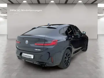X4 M40i