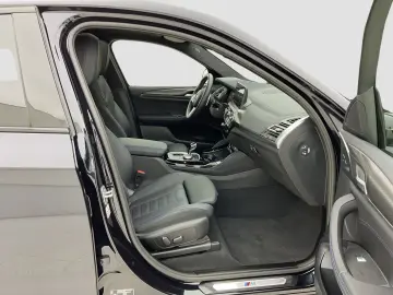 X4 M40i