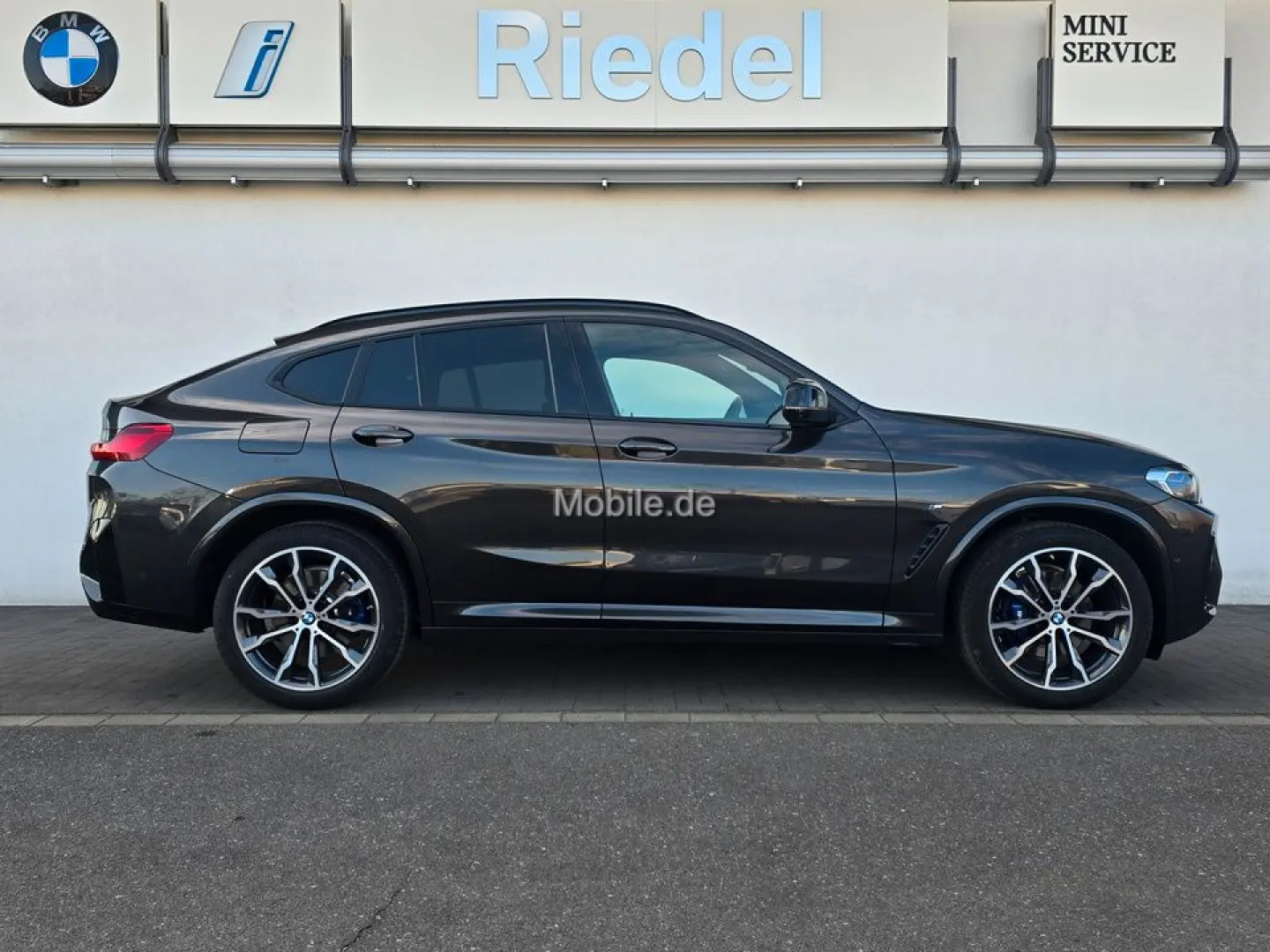 X4 M40i