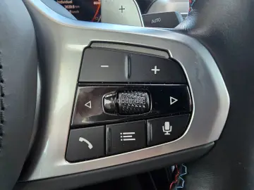 X4 M40i