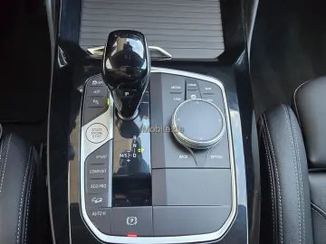 X4 M40i