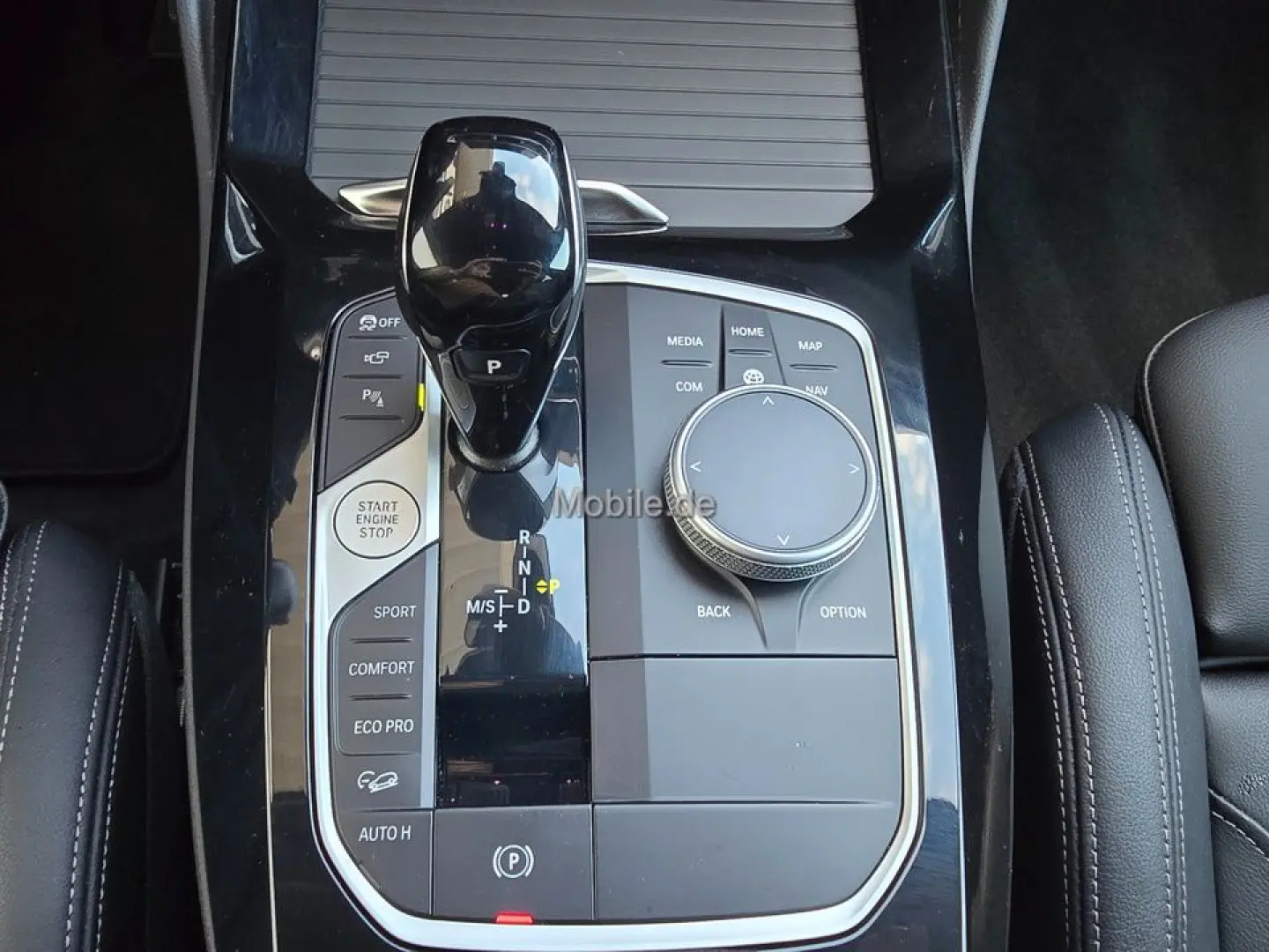 X4 M40i