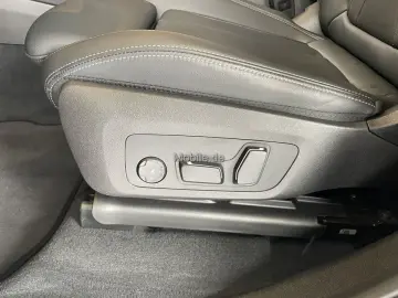 X4 M40i AT
