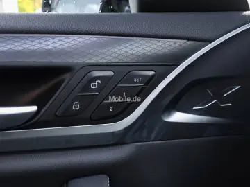 X4 M40i AT