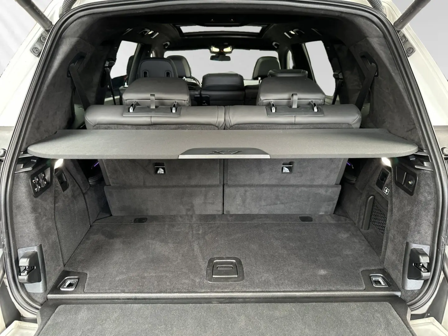 X7 xDrive40d M Sport Pro|AHK|SkyLounge|Standhzg