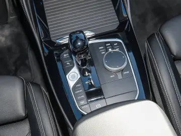 X4 M40i Pano