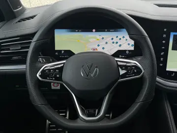 Touareg 3.0 TDI*4Motion*R-Line*PANO