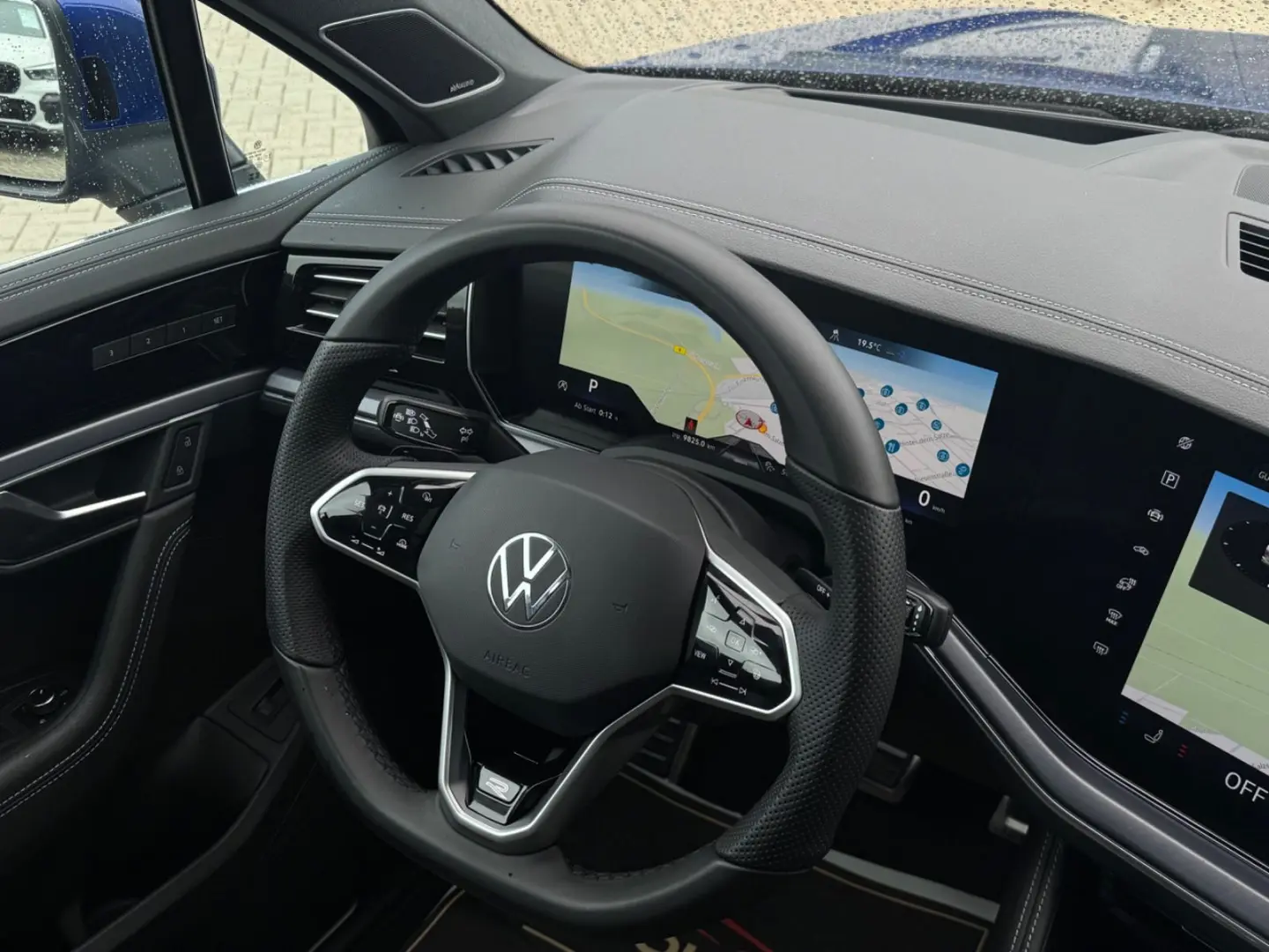 Touareg 3.0 TDI*4Motion*R-Line*PANO