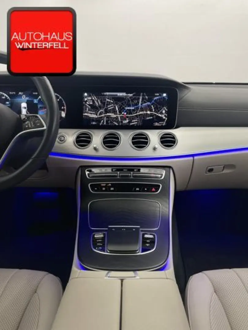 Mercedes-Benz E 400 d 4M AMG NIGHT MEMO ABC HUD 360 MASSAGE