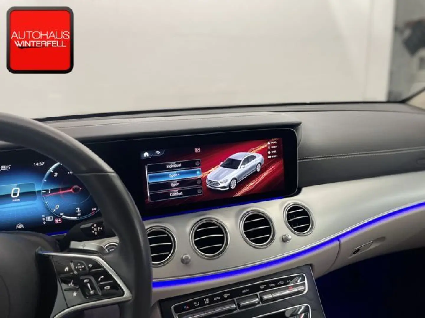 Mercedes-Benz E 400 d 4M AMG NIGHT MEMO ABC HUD 360 MASSAGE