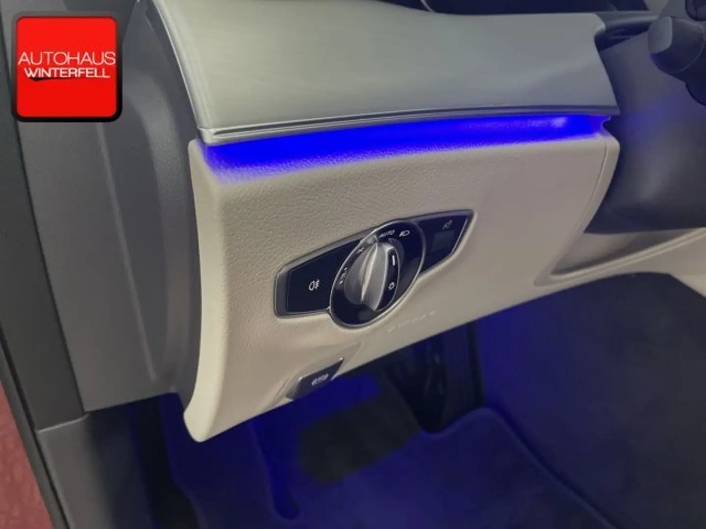 Mercedes-Benz E 400 d 4M AMG NIGHT MEMO ABC HUD 360 MASSAGE