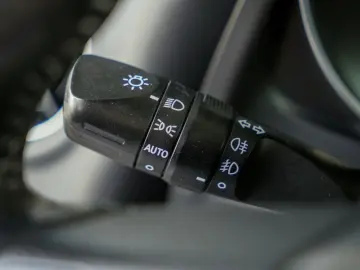 TOYOTA AURIS SPORTS