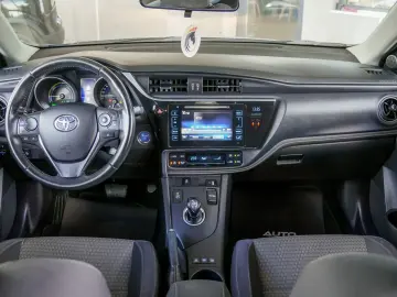 TOYOTA AURIS SPORTS