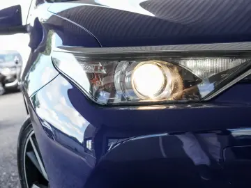 TOYOTA AURIS SPORTS